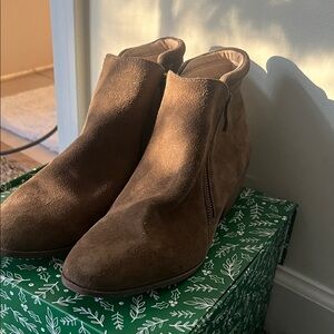 Blowfish Double Zipper Brown Suede Ankle Boots
